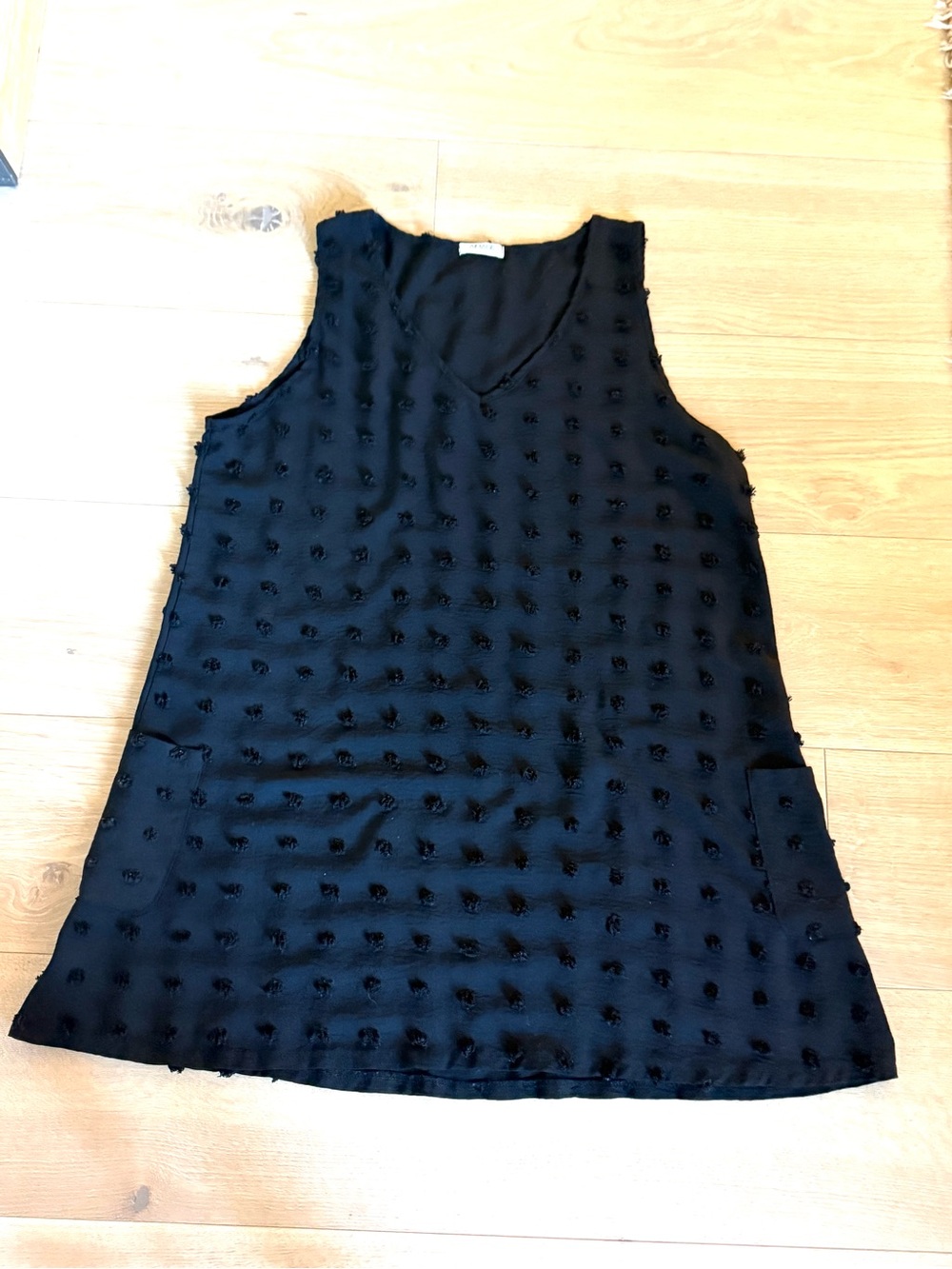 Sleeveless Black Textured V-Neck Tank Dress With Pockets